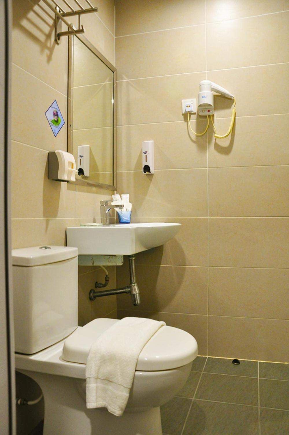 Valya Hotel, Ipoh Extérieur photo