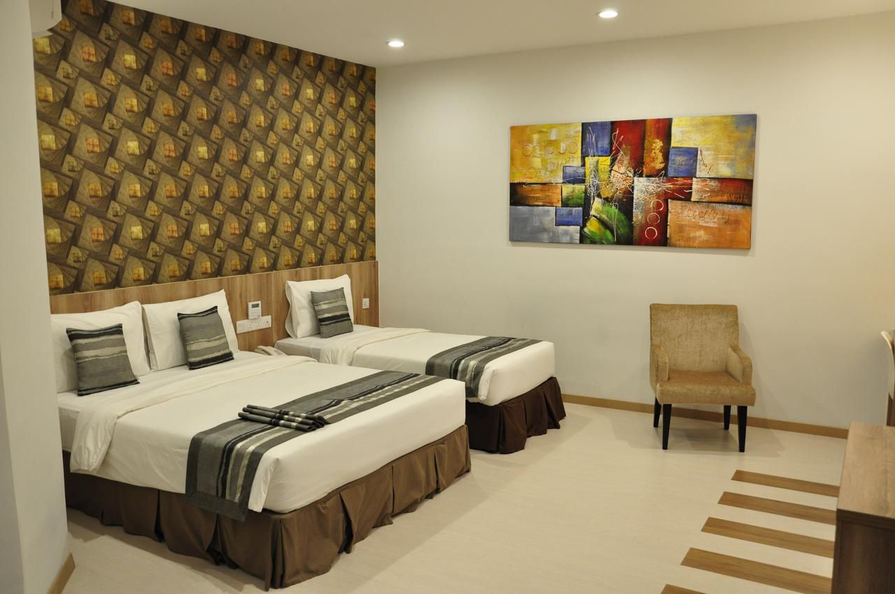 Valya Hotel, Ipoh Extérieur photo